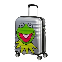 Barevné zavazadlo z kolekce Wavebreaker Disney od značky American Tourister inspirované světem Walta Disneyho. Barevné zavazadlo z kolekce Wavebreaker Disney od značky American Tourister inspirované světem Walta Disneyho.
