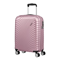 Nová kolekce Jetglam vyniká dynamickým a elegantním designem. Nová kolekce Jetglam vyniká dynamickým a elegantním designem.