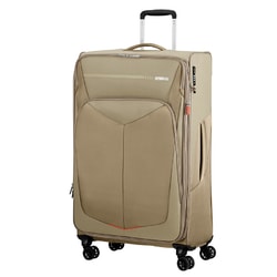Rozšíriteľný veľký kufor z kolekcie Summerfunk od značky American Tourister vhodný na dvojtýždenný pobyt. Rozšíriteľný veľký kufor z kolekcie Summerfunk od značky American Tourister vhodný na dvojtýždenný pobyt.