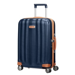 Noua versiune de lux a clasicului Samsonite - Lite-Cube. Noua versiune de lux a clasicului Samsonite - Lite-Cube.