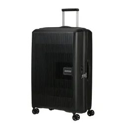 Osvěžující moderní design, rozšiřitelnost a lehkost - skořepinový kufr Aerostep od značky American Tourister je na 100% připraven zajistit, aby byl váš příští výlet nezapomenutelný.