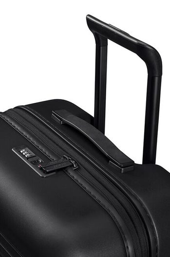 Samozřejmostí je integrovaný tříčíselný TSA zámek. AMERICAN TOURISTER, SAMOZŘEJMOSTÍ JE INTEGROVANÝ TŘÍČÍSELNÝ TSA ZÁMEK. - SKOŘEPINOVÉ KUFRY - CESTOVNÍ KUFRY A TAŠKY