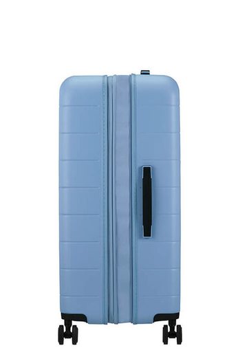 Ze svých cest si nyní můžete přivézt ještě více suvenýrů díky expandéru pro navýšení objemu kufru. AMERICAN TOURISTER, ZE SVÝCH CEST SI NYNÍ MŮŽETE PŘIVÉZT JEŠTĚ VÍCE SUVENÝRŮ DÍKY EXPANDÉRU PRO NAVÝŠENÍ OBJEMU KUFRU. - SKOŘEPINOVÉ KUFRY - CESTOVNÍ KUFRY A TAŠKY