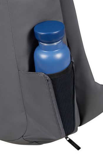 Boční strana je doplněná přihrádkou na lahev s nápojem nebo deštník. AMERICAN TOURISTER, BOČNÍ STRANA JE DOPLNĚNÁ PŘIHRÁDKOU NA LAHEV S NÁPOJEM NEBO DEŠTNÍK. - BATOHY NA NOTEBOOK - BATOHY