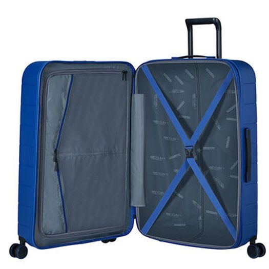 Vnitřní podšívka je vyrobena z recyklovaných PET lahví (Recyclex®). Na tento kufr bylo použito 15 recyklovaných PET lahví o objemu 0,5 l. AMERICAN TOURISTER, VNITŘNÍ PODŠÍVKA JE VYROBENA Z RECYKLOVANÝCH PET LAHVÍ (RECYCLEX®). NA TENTO KUFR BYLO POUŽITO 15 RECYKLOVANÝCH PET LAHVÍ O OBJEMU 0,5 L. - SKOŘEPINOVÉ KUFRY - CESTOVNÍ KUFRY A TAŠKY