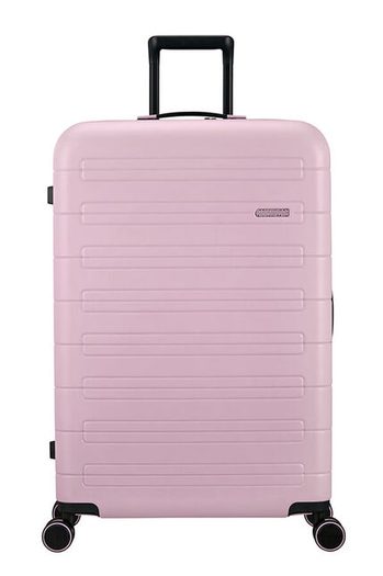 Zavazadlo s minimalistickým a zároveň sofistikovaným vzhledem je perfektní volbou pro všechny moderní cestovatele. AMERICAN TOURISTER, ZAVAZADLO S MINIMALISTICKÝM A ZÁROVEŇ SOFISTIKOVANÝM VZHLEDEM JE PERFEKTNÍ VOLBOU PRO VŠECHNY MODERNÍ CESTOVATELE. - SKOŘEPINOVÉ KUFRY - CESTOVNÍ KUFRY A TAŠKY