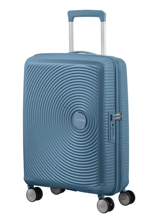 Tento oceňovaný rozšířitelný kabinový kufr z kolekce Soundbox se vyznačuje jedním z dosud nejvýraznějších designů. AMERICAN TOURISTER, TENTO OCEŇOVANÝ ROZŠÍŘITELNÝ KABINOVÝ KUFR Z KOLEKCE SOUNDBOX SE VYZNAČUJE JEDNÍM Z DOSUD NEJVÝRAZNĚJŠÍCH DESIGNŮ. - PŘÍRUČNÍ ZAVAZADLA - CESTOVNÍ KUFRY A TAŠKY