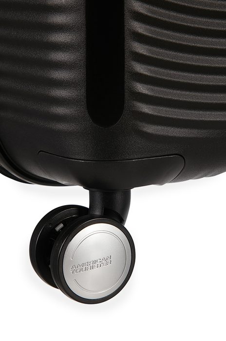 Pro pohodlné převážení z místa na místo je kufr vybaven čtyřmi dvojitými kolečky, která se otáčejí v plném rozsahu 360°. AMERICAN TOURISTER, PRO POHODLNÉ PŘEVÁŽENÍ Z MÍSTA NA MÍSTO JE KUFR VYBAVEN ČTYŘMI DVOJITÝMI KOLEČKY, KTERÁ SE OTÁČEJÍ V PLNÉM ROZSAHU 360°. - SKOŘEPINOVÉ KUFRY - CESTOVNÍ KUFRY A TAŠKY