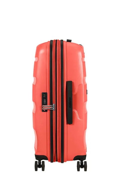 Samozřejmostí je integrovaný TSA zámek pro bezpečné cestování po celém světě. AMERICAN TOURISTER, SAMOZŘEJMOSTÍ JE INTEGROVANÝ TSA ZÁMEK PRO BEZPEČNÉ CESTOVÁNÍ PO CELÉM SVĚTĚ. - SKOŘEPINOVÉ KUFRY - CESTOVNÍ KUFRY A TAŠKY