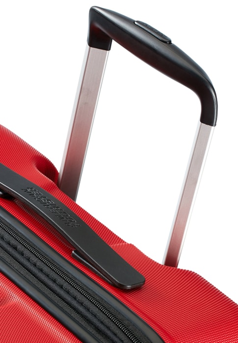 Kufr lze rozšířit na rozměry 50 x 78 x 34 cm. AMERICAN TOURISTER, KUFR LZE ROZŠÍŘIT NA ROZMĚRY 50 X 78 X 34 CM. - SKOŘEPINOVÉ KUFRY - CESTOVNÍ KUFRY A TAŠKY