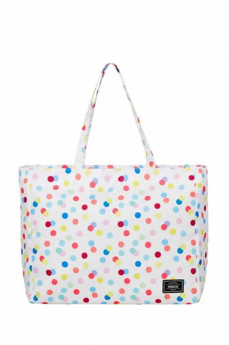 Plážovou tašku zdobí designové logo značky American Tourister. AMERICAN TOURISTER, PLÁŽOVOU TAŠKU ZDOBÍ DESIGNOVÉ LOGO ZNAČKY AMERICAN TOURISTER. - DÁMSKÉ BATOHY - BATOHY