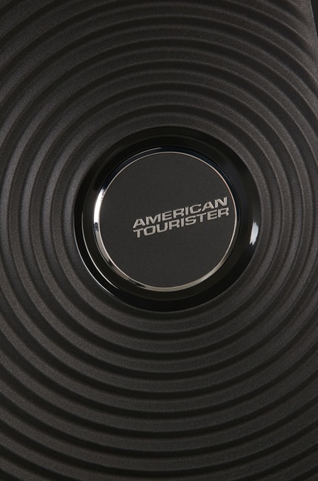 Hravý kruhový vzhled s kontrastním matným a lesklým povrchem jistě zaujme všude, kam se s ním podíváte. AMERICAN TOURISTER, HRAVÝ KRUHOVÝ VZHLED S KONTRASTNÍM MATNÝM A LESKLÝM POVRCHEM JISTĚ ZAUJME VŠUDE, KAM SE S NÍM PODÍVÁTE. - SKOŘEPINOVÉ KUFRY - CESTOVNÍ KUFRY A TAŠKY