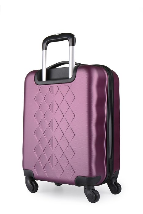 Svojimi rozmermi 46 x 36 x 21,5 cm sa radí medzi palubné kufre, no odporúčame starostlivú kontrolu požiadaviek na príručnú batožinu u vami vybraných aeroliniek. BORDERLINE, SVOJIMI ROZMERMI 46 X 36 X 21,5 CM SA RADÍ MEDZI PALUBNÉ KUFRE, NO ODPORÚČAME STAROSTLIVÚ KONTROLU POŽIADAVIEK NA PRÍRUČNÚ BATOŽINU U VAMI VYBRANÝCH AEROLINIEK. - PRÍRUČNÁ BATOŽINA - CESTOVNÉ KUFRE A TAŠKY