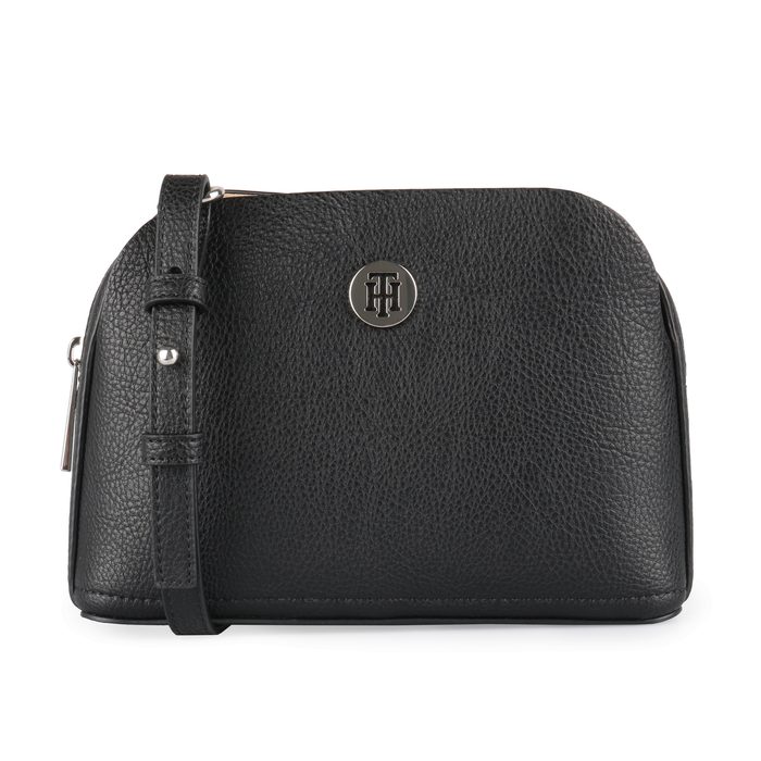 Stylová crossbody kabelka od oblíbené značky Tommy Hilfiger si vás získá svým elegantním designem. TOMMY HILFIGER, STYLOVÁ CROSSBODY KABELKA OD OBLÍBENÉ ZNAČKY TOMMY HILFIGER SI VÁS ZÍSKÁ SVÝM ELEGANTNÍM DESIGNEM. - CROSSBODY KABELKY - KABELKY
