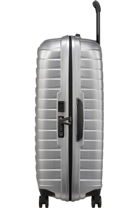Tento kufr disponuje integrovaným TSA zámkem pro bezpečné cestování po celém světě. SAMSONITE, TENTO KUFR DISPONUJE INTEGROVANÝM TSA ZÁMKEM PRO BEZPEČNÉ CESTOVÁNÍ PO CELÉM SVĚTĚ. - SKOŘEPINOVÉ KUFRY - CESTOVNÍ KUFRY A TAŠKY