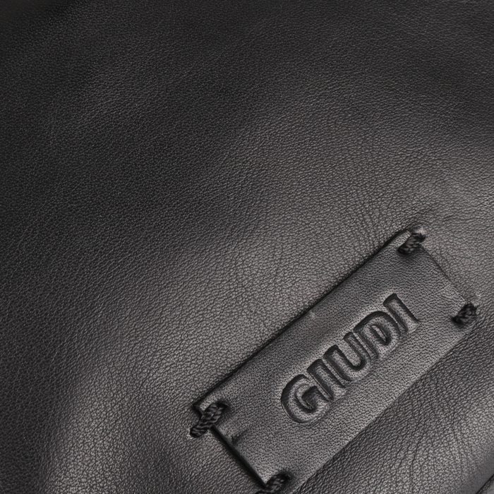 Kabelka je vyrobená z talianskej kože v hladkej matnej úprave. GIUDI, KABELKA JE VYROBENÁ Z TALIANSKEJ KOŽE V HLADKEJ MATNEJ ÚPRAVE. - CROSSBODY KABELKY - KABELKY