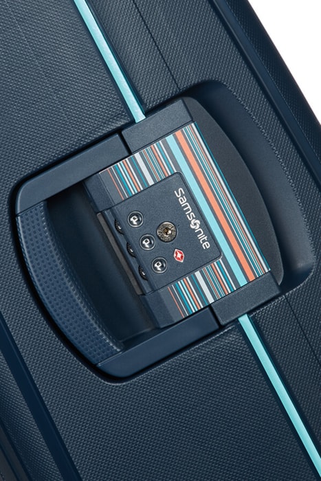 Samsonite uspěl ve výrobě extrémně lehké polypropylenové kolekce na tříbodové zamykání, a to díky revolučnímu, polypropylenovému materiálu Flowlite. SAMSONITE, SAMSONITE USPĚL VE VÝROBĚ EXTRÉMNĚ LEHKÉ POLYPROPYLENOVÉ KOLEKCE NA TŘÍBODOVÉ ZAMYKÁNÍ, A TO DÍKY REVOLUČNÍMU, POLYPROPYLENOVÉMU MATERIÁLU FLOWLITE. - ŠKRUPINOVÉ KUFRE - CESTOVNÉ KUFRE A TAŠKY