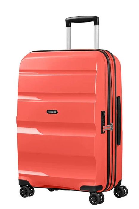 Funkčnost a moderní design za skvělou cenu - představujeme vám střední skořepinový kufr Bon Air DLX od značky American Tourister. AMERICAN TOURISTER, FUNKČNOST A MODERNÍ DESIGN ZA SKVĚLOU CENU - PŘEDSTAVUJEME VÁM STŘEDNÍ SKOŘEPINOVÝ KUFR BON AIR DLX OD ZNAČKY AMERICAN TOURISTER. - SKOŘEPINOVÉ KUFRY - CESTOVNÍ KUFRY A TAŠKY