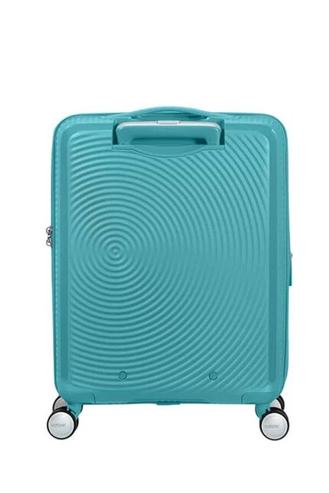 Hravý kruhový vzhled s kontrastním matným a lesklým povrchem jistě zaujme všude, kam se s ním podíváte. AMERICAN TOURISTER, HRAVÝ KRUHOVÝ VZHLED S KONTRASTNÍM MATNÝM A LESKLÝM POVRCHEM JISTĚ ZAUJME VŠUDE, KAM SE S NÍM PODÍVÁTE. - PŘÍRUČNÍ ZAVAZADLA - CESTOVNÍ KUFRY A TAŠKY
