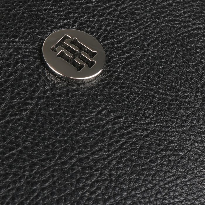Vyrobeno ze syntetické kůže. TOMMY HILFIGER, VYROBENO ZE SYNTETICKÉ KŮŽE. - CROSSBODY KABELKY - KABELKY