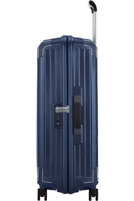 Samozřejmostí je kombinovaný TSA zámek pro bezpečné cestování po celém světě nebo zabudovaná jmenovka pod výsuvnou rukojetí. SAMSONITE, SAMOZŘEJMOSTÍ JE KOMBINOVANÝ TSA ZÁMEK PRO BEZPEČNÉ CESTOVÁNÍ PO CELÉM SVĚTĚ NEBO ZABUDOVANÁ JMENOVKA POD VÝSUVNOU RUKOJETÍ. - SKOŘEPINOVÉ KUFRY - CESTOVNÍ KUFRY A TAŠKY