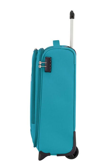 Samozřejmostí je integrovaný zámek pro bezpečné cestování po celém světě. AMERICAN TOURISTER, SAMOZŘEJMOSTÍ JE INTEGROVANÝ ZÁMEK PRO BEZPEČNÉ CESTOVÁNÍ PO CELÉM SVĚTĚ. - PŘÍRUČNÍ ZAVAZADLA - CESTOVNÍ KUFRY A TAŠKY