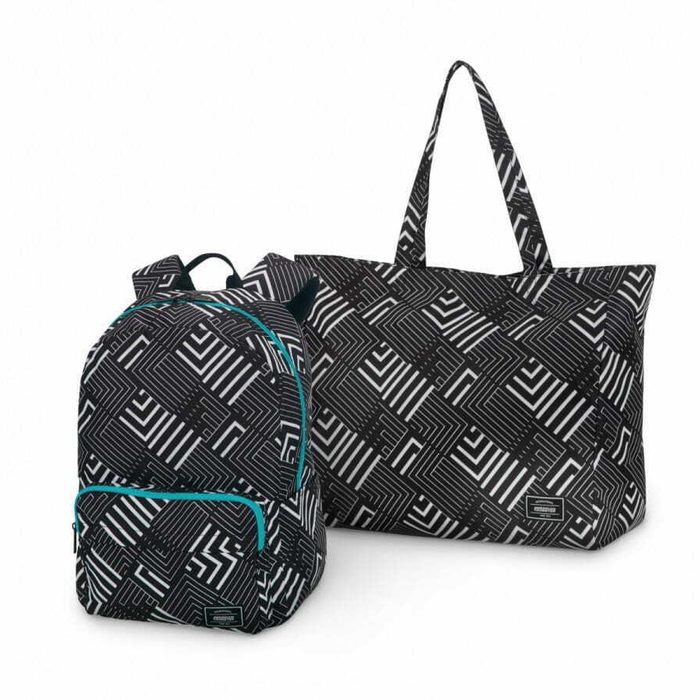 Limitovaná kolekce Sunside Limited Edition se stane vaším skvělým společníkem na cesty. Pro uschování svých věcí můžete střídat jak pohodlný batoh, tak prostornou plážovou tašku. AMERICAN TOURISTER, LIMITOVANÁ KOLEKCE SUNSIDE LIMITED EDITION SE STANE VAŠÍM SKVĚLÝM SPOLEČNÍKEM NA CESTY. PRO USCHOVÁNÍ SVÝCH VĚCÍ MŮŽETE STŘÍDAT JAK POHODLNÝ BATOH, TAK PROSTORNOU PLÁŽOVOU TAŠKU. - DÁMSKÉ BATOHY - BATOHY