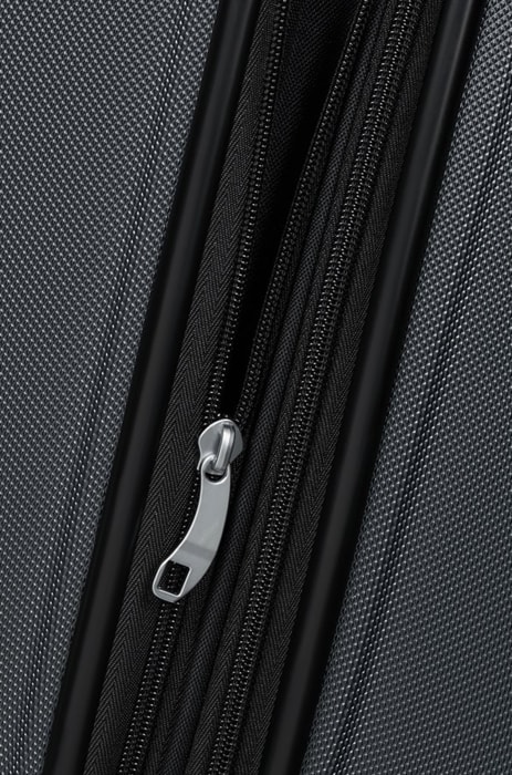 Vyrobeno z ABS, který je proslulý až extrémní mechanickou odolností a houževnatostí. AMERICAN TOURISTER, VYROBENO Z ABS, KTERÝ JE PROSLULÝ AŽ EXTRÉMNÍ MECHANICKOU ODOLNOSTÍ A HOUŽEVNATOSTÍ. - SKOŘEPINOVÉ KUFRY - CESTOVNÍ KUFRY A TAŠKY