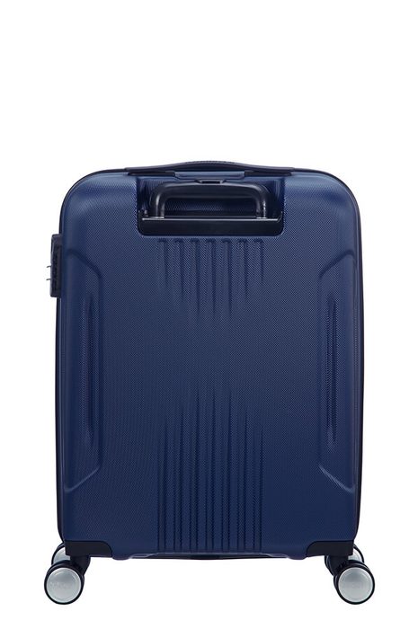 De asemenea este prevăzut cu fermoare de calitate, mâner superior pentru ridicare ușoară și patru roți duble pentru o manipulare ușoară. AMERICAN TOURISTER, DE ASEMENEA ESTE PREVĂZUT CU FERMOARE DE CALITATE, MÂNER SUPERIOR PENTRU RIDICARE UȘOARĂ ȘI PATRU ROȚI DUBLE PENTRU O MANIPULARE UȘOARĂ. - BAGAJE DE MÂNĂ - TROLERE ȘI GENȚI DE VOIAJ