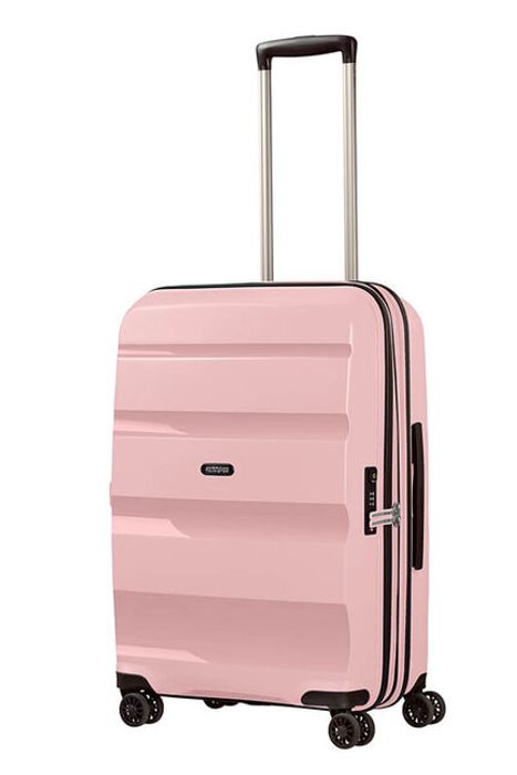 Stabilitu a snadnou manipulaci zajistí čtyři dvoukolečka otočná o 360°. AMERICAN TOURISTER, STABILITU A SNADNOU MANIPULACI ZAJISTÍ ČTYŘI DVOUKOLEČKA OTOČNÁ O 360°. - SKOŘEPINOVÉ KUFRY - CESTOVNÍ KUFRY A TAŠKY