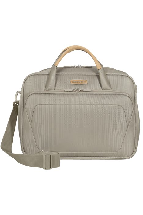 Cestovní taška je vyrobena z materiálu Recyclex®, z recyklovaného materiálu RPET společnosti Samsonite. Detaily z korku ji dodávají ještě větší šmrnc. SAMSONITE, CESTOVNÍ TAŠKA JE VYROBENA Z MATERIÁLU RECYCLEX®, Z RECYKLOVANÉHO MATERIÁLU RPET SPOLEČNOSTI SAMSONITE. DETAILY Z KORKU JI DODÁVAJÍ JEŠTĚ VĚTŠÍ ŠMRNC. - CESTOVNÍ TAŠKY - CESTOVNÍ KUFRY A TAŠKY