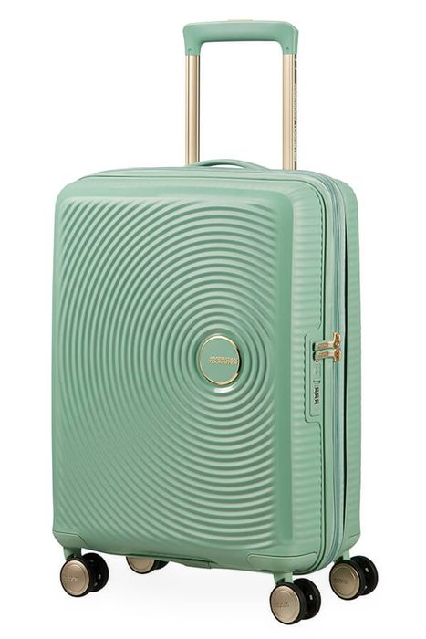 Tento oceňovaný rozšířitelný kabinový kufr z kolekce Soundbox se vyznačuje jedním z dosud nejvýraznějších designů. AMERICAN TOURISTER, TENTO OCEŇOVANÝ ROZŠÍŘITELNÝ KABINOVÝ KUFR Z KOLEKCE SOUNDBOX SE VYZNAČUJE JEDNÍM Z DOSUD NEJVÝRAZNĚJŠÍCH DESIGNŮ. - PŘÍRUČNÍ ZAVAZADLA - CESTOVNÍ KUFRY A TAŠKY