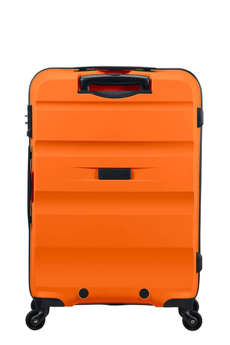 Štyri odolné a tiché kolieska umožňujú otáčanie o 360 ° vo všetkých smeroch. AMERICAN TOURISTER, ŠTYRI ODOLNÉ A TICHÉ KOLIESKA UMOŽŇUJÚ OTÁČANIE O 360 ° VO VŠETKÝCH SMEROCH. - ŠKRUPINOVÉ KUFRE - CESTOVNÉ KUFRE A TAŠKY