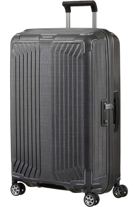 Seznamte se s inovativní kolekcí zavazadel Lite-Box od značky Samsonite. Kombinace nejlepších materiálů a současného designu. Středně velký skořepinový kufr Lite-Box patří mezi nejlehčí a nejodolnější ve své třídě. SAMSONITE, SEZNAMTE SE S INOVATIVNÍ KOLEKCÍ ZAVAZADEL LITE-BOX OD ZNAČKY SAMSONITE. KOMBINACE NEJLEPŠÍCH MATERIÁLŮ A SOUČASNÉHO DESIGNU. STŘEDNĚ VELKÝ SKOŘEPINOVÝ KUFR LITE-BOX PATŘÍ MEZI NEJLEHČÍ A NEJODOLNĚJŠÍ VE SVÉ TŘÍDĚ. - SKOŘEPINOVÉ KUFRY - CESTOVNÍ KUFRY A TAŠKY