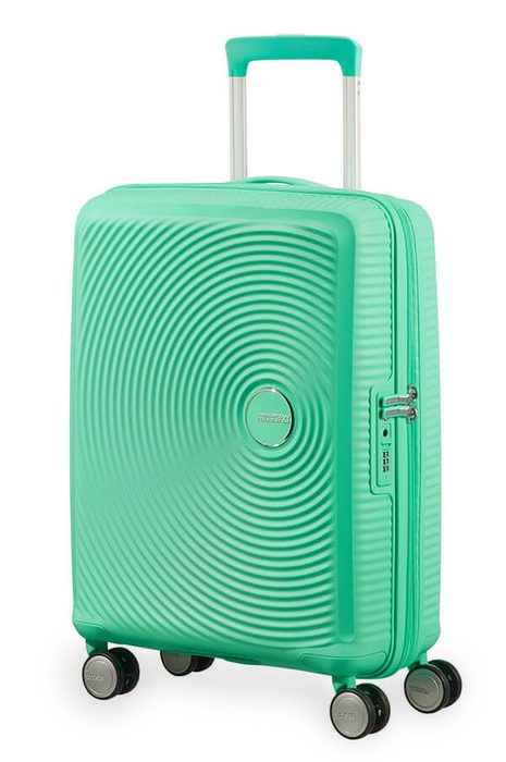 Tento oceňovaný rozšířitelný kabinový kufr z kolekce Soundbox se vyznačuje jedním z dosud nejvýraznějších designů. AMERICAN TOURISTER, TENTO OCEŇOVANÝ ROZŠÍŘITELNÝ KABINOVÝ KUFR Z KOLEKCE SOUNDBOX SE VYZNAČUJE JEDNÍM Z DOSUD NEJVÝRAZNĚJŠÍCH DESIGNŮ. - PŘÍRUČNÍ ZAVAZADLA - CESTOVNÍ KUFRY A TAŠKY