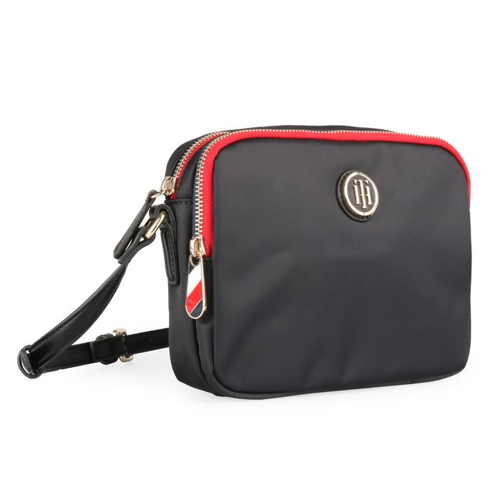 Lze ji nosit přes rameno i crosbody. Popruh je nastavitelný až na 138 cm. TOMMY HILFIGER, LZE JI NOSIT PŘES RAMENO I CROSBODY. POPRUH JE NASTAVITELNÝ AŽ NA 138 CM. - CROSSBODY KABELKY - KABELKY