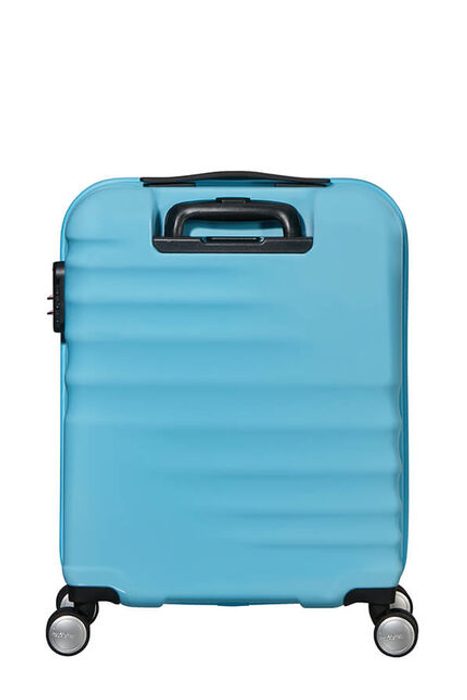 Kufr je vyroben z odolného ABS plastu, který vydrží i hrubší zacházení na letišti. AMERICAN TOURISTER, KUFR JE VYROBEN Z ODOLNÉHO ABS PLASTU, KTERÝ VYDRŽÍ I HRUBŠÍ ZACHÁZENÍ NA LETIŠTI. - PŘÍRUČNÍ ZAVAZADLA - CESTOVNÍ KUFRY A TAŠKY