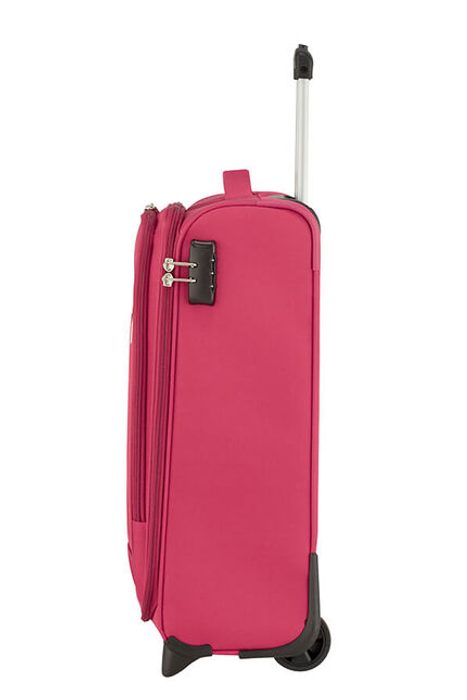 Samozřejmostí je integrovaný zámek pro bezpečné cestování po celém světě. AMERICAN TOURISTER, SAMOZŘEJMOSTÍ JE INTEGROVANÝ ZÁMEK PRO BEZPEČNÉ CESTOVÁNÍ PO CELÉM SVĚTĚ. - PŘÍRUČNÍ ZAVAZADLA - CESTOVNÍ KUFRY A TAŠKY