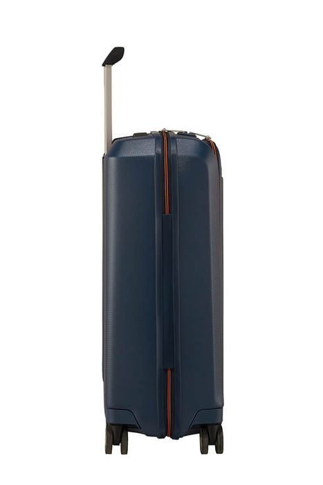 Táto elegantná príručná batožina obsahuje kombinovaný zámok s TSA zámkom pre bezpečné cestovanie. SAMSONITE, TÁTO ELEGANTNÁ PRÍRUČNÁ BATOŽINA OBSAHUJE KOMBINOVANÝ ZÁMOK S TSA ZÁMKOM PRE BEZPEČNÉ CESTOVANIE. - PRÍRUČNÁ BATOŽINA - CESTOVNÉ KUFRE A TAŠKY