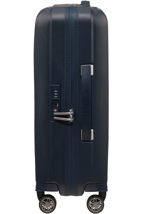Nesmí chybět integrovaný TSA zámek pro bezpečné cestování mezi kontinenty. SAMSONITE, NESMÍ CHYBĚT INTEGROVANÝ TSA ZÁMEK PRO BEZPEČNÉ CESTOVÁNÍ MEZI KONTINENTY. - PŘÍRUČNÍ ZAVAZADLA - CESTOVNÍ KUFRY A TAŠKY