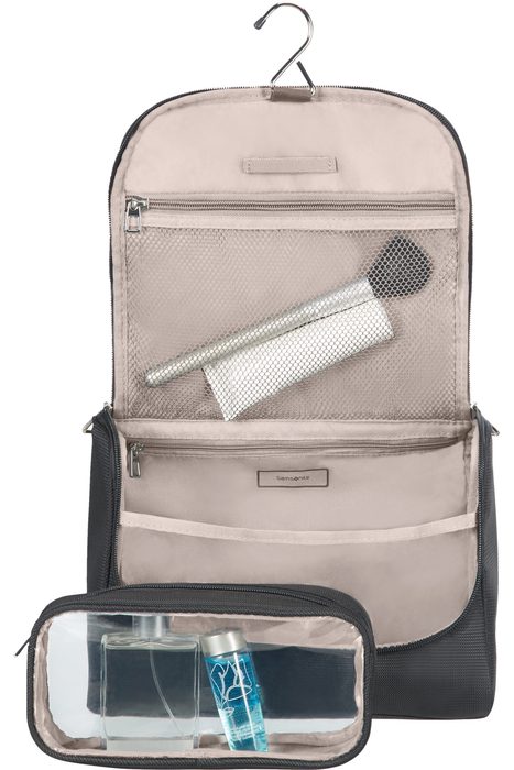 Uvnitř je k dispozici vyjímatelná průhledná přihrádka na zip a praktické kapsy na kosmetické produkty. SAMSONITE, UVNITŘ JE K DISPOZICI VYJÍMATELNÁ PRŮHLEDNÁ PŘIHRÁDKA NA ZIP A PRAKTICKÉ KAPSY NA KOSMETICKÉ PRODUKTY. - KOSMETICKÉ A TOALETNÍ TAŠKY - CESTOVNÍ KUFRY A TAŠKY