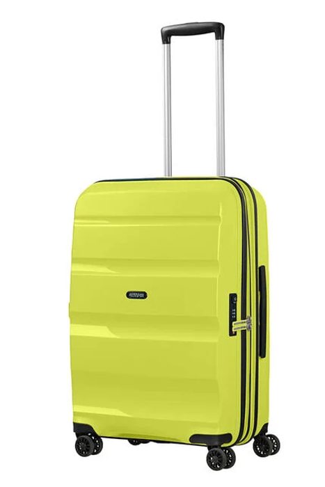 Stabilitu a snadnou manipulaci zajistí čtyři dvoukolečka otočná o 360°. AMERICAN TOURISTER, STABILITU A SNADNOU MANIPULACI ZAJISTÍ ČTYŘI DVOUKOLEČKA OTOČNÁ O 360°. - SKOŘEPINOVÉ KUFRY - CESTOVNÍ KUFRY A TAŠKY