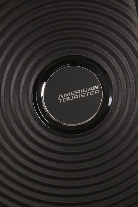Hravý kruhový vzhled s kontrastním matným a lesklým povrchem jistě zaujme všude, kam se s ním podíváte. AMERICAN TOURISTER, HRAVÝ KRUHOVÝ VZHLED S KONTRASTNÍM MATNÝM A LESKLÝM POVRCHEM JISTĚ ZAUJME VŠUDE, KAM SE S NÍM PODÍVÁTE. - PŘÍRUČNÍ ZAVAZADLA - CESTOVNÍ KUFRY A TAŠKY