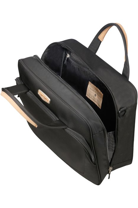 Hlavní komora je uzavíratelná bezpečně na zip, který lze uzamknout zámečkem (není součástí výrobku). SAMSONITE, HLAVNÍ KOMORA JE UZAVÍRATELNÁ BEZPEČNĚ NA ZIP, KTERÝ LZE UZAMKNOUT ZÁMEČKEM (NENÍ SOUČÁSTÍ VÝROBKU). - CESTOVNÍ TAŠKY - CESTOVNÍ KUFRY A TAŠKY
