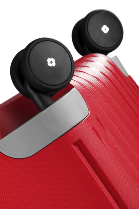 Štyri dvojité kolieska otočné o 360 ° pre ľahkú manipuláciu. SAMSONITE, ŠTYRI DVOJITÉ KOLIESKA OTOČNÉ O 360 ° PRE ĽAHKÚ MANIPULÁCIU. - ŠKRUPINOVÉ KUFRE - CESTOVNÉ KUFRE A TAŠKY