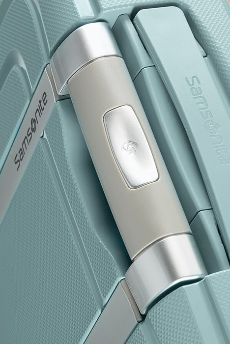 Čtyři dvojitá kolečka otočná o 360° pro snadnou manipulaci. SAMSONITE, ČTYŘI DVOJITÁ KOLEČKA OTOČNÁ O 360° PRO SNADNOU MANIPULACI. - ŠKRUPINOVÉ KUFRE - CESTOVNÉ KUFRE A TAŠKY