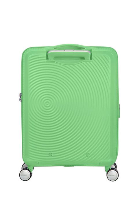 Hravý kruhový vzhled s kontrastním matným a lesklým povrchem jistě zaujme všude, kam se s ním podíváte. AMERICAN TOURISTER, HRAVÝ KRUHOVÝ VZHLED S KONTRASTNÍM MATNÝM A LESKLÝM POVRCHEM JISTĚ ZAUJME VŠUDE, KAM SE S NÍM PODÍVÁTE. - PŘÍRUČNÍ ZAVAZADLA - CESTOVNÍ KUFRY A TAŠKY