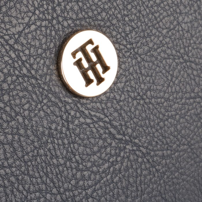 Vyrobeno ze syntetické kůže. TOMMY HILFIGER, VYROBENO ZE SYNTETICKÉ KŮŽE. - CROSSBODY KABELKY - KABELKY