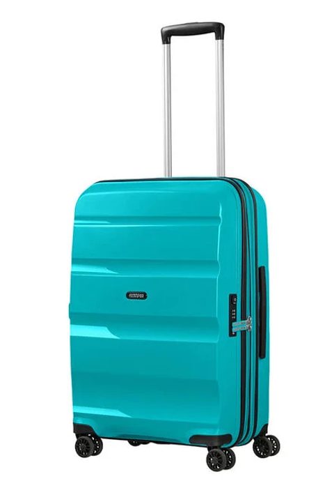 Stabilitu a snadnou manipulaci zajistí čtyři dvoukolečka otočná o 360°. AMERICAN TOURISTER, STABILITU A SNADNOU MANIPULACI ZAJISTÍ ČTYŘI DVOUKOLEČKA OTOČNÁ O 360°. - SKOŘEPINOVÉ KUFRY - CESTOVNÍ KUFRY A TAŠKY