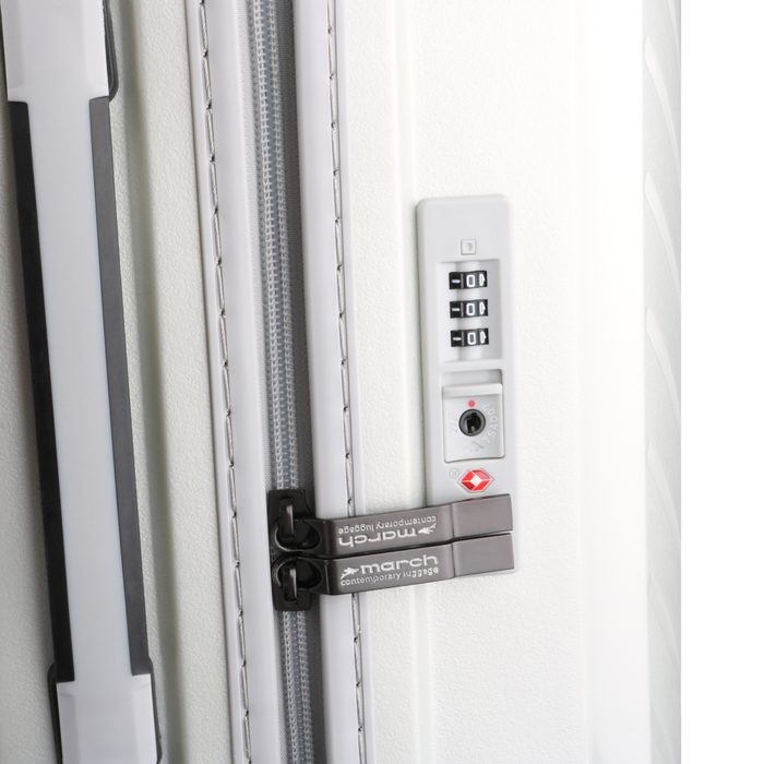 Dispune de o încuietoare TSA integrată, combinată cu trei cifre, pentru o călătorie sigură MARCH, DISPUNE DE O ÎNCUIETOARE TSA INTEGRATĂ, COMBINATĂ CU TREI CIFRE, PENTRU O CĂLĂTORIE SIGURĂ - TROLERE RIGIDE - TROLERE ȘI GENȚI DE VOIAJ